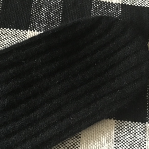 NWT EVERLANE Women The Cashmere Mittens Gloves Black - Picture 6 of 8